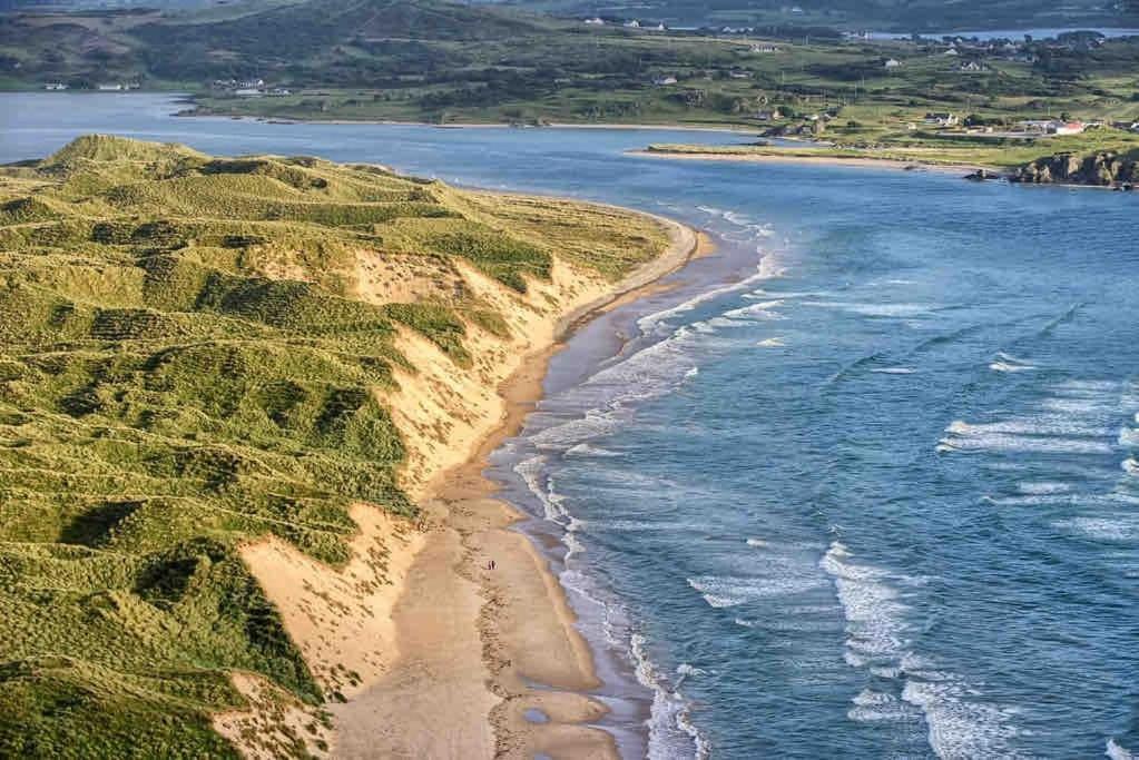 Cosy Portmor Log Cabin- Sea Views, Deck & Relaxation Malin Head المظهر الخارجي الصورة